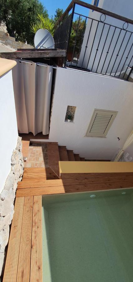 Casa Vacanze "Il Carrubo" Gagliano del Capo Exterior foto