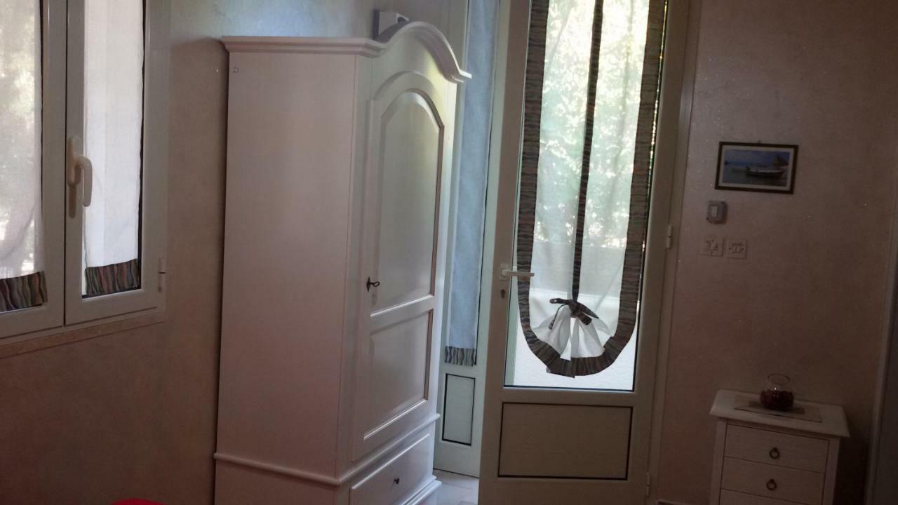 Casa Vacanze "Il Carrubo" Gagliano del Capo Exterior foto